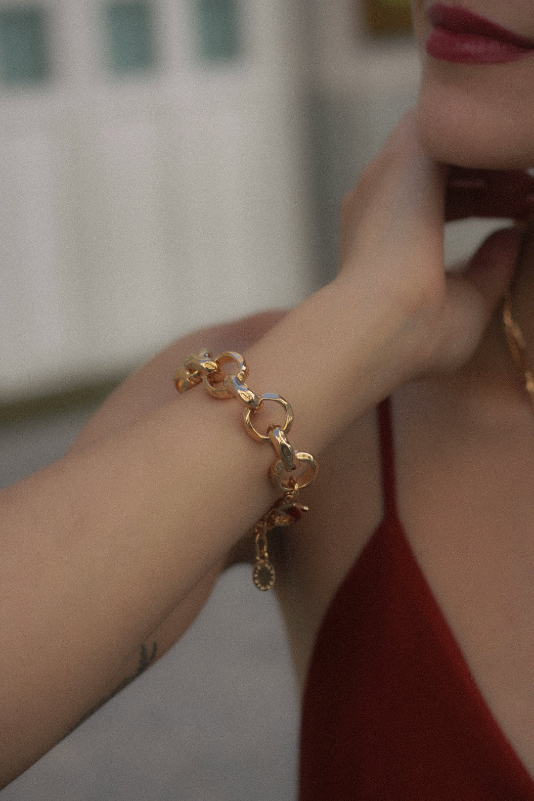 Pulseras & brazaletes, la guinda del look.