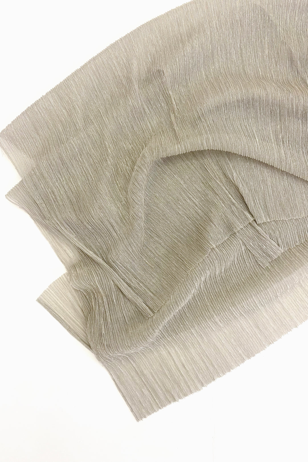 Tejido plisado plata 1,50 x 3 m.