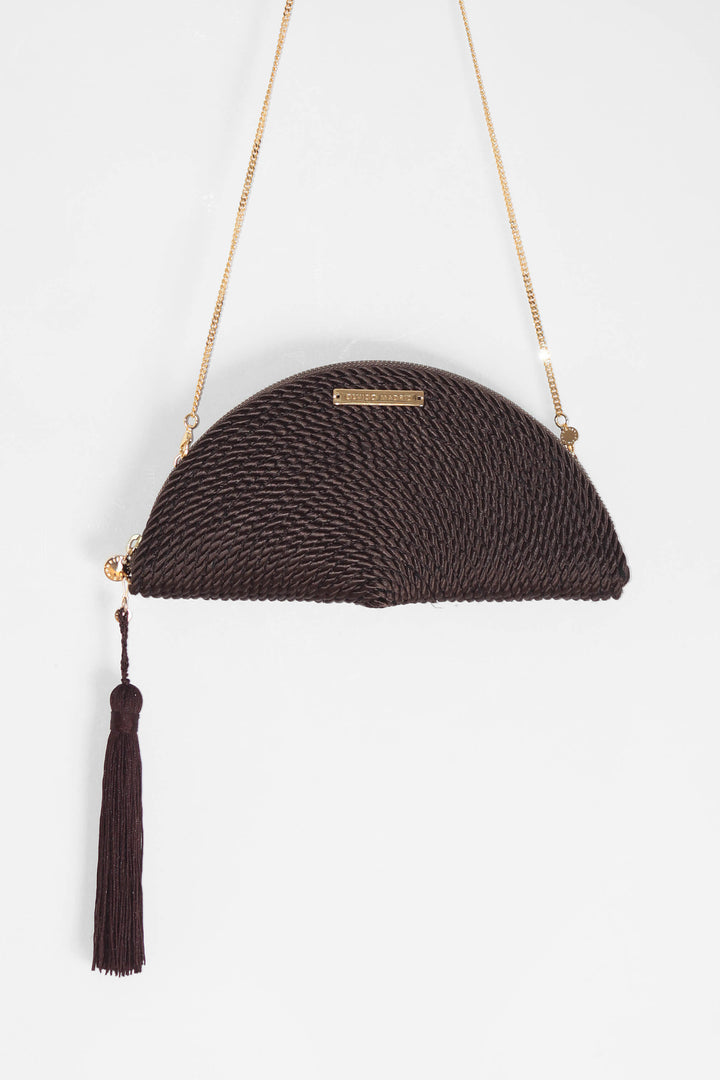 Carmen · cartera de mano chocolate