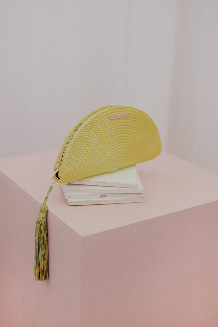 Carmen · cartera de mano limón