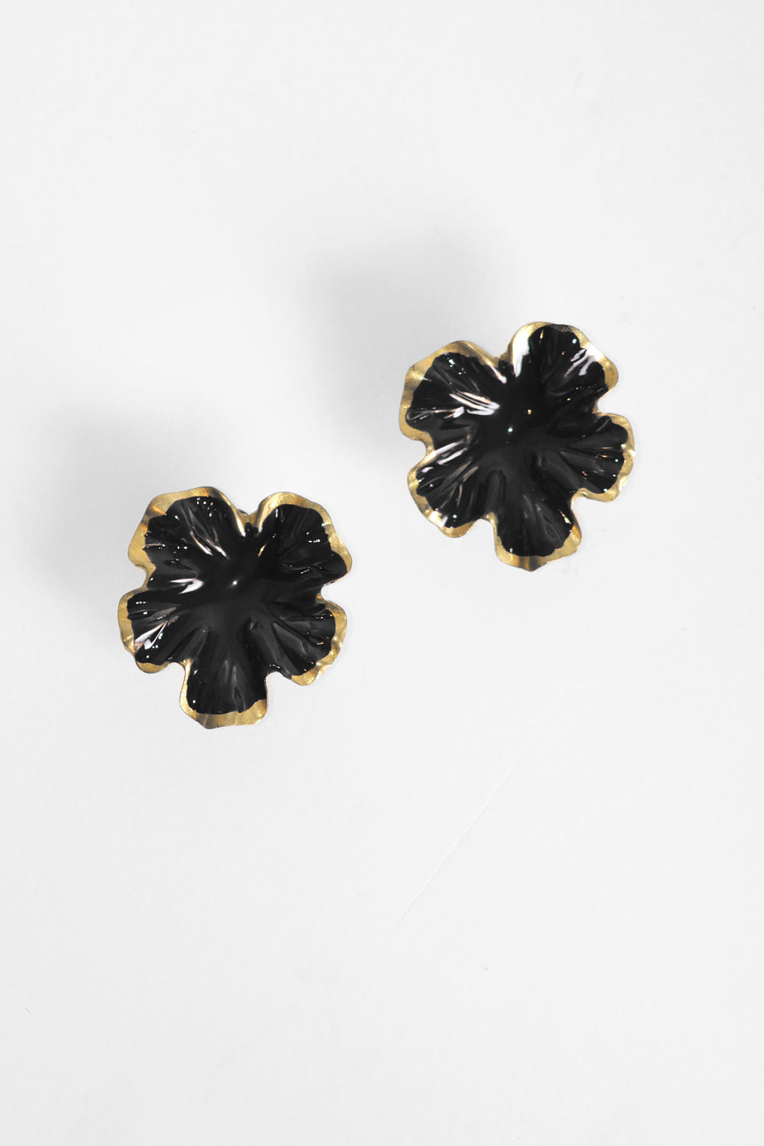 Pendientes Aspen · esmalte Negros