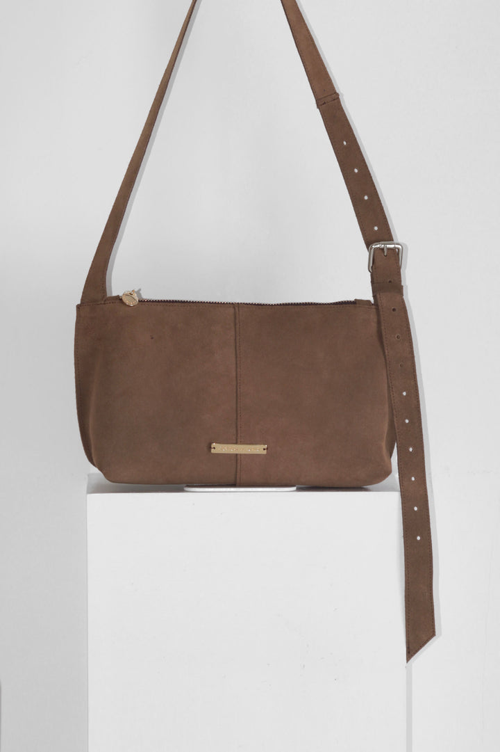 Bolso de serraje · Tabaco