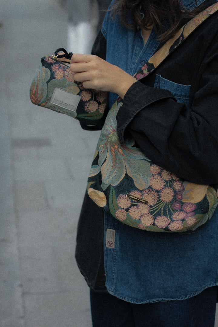 Carterita Tapiz · Lirios