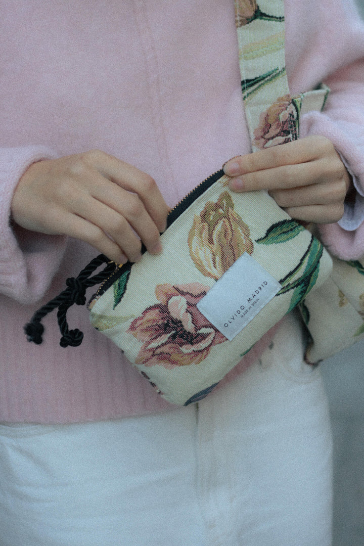 Carterita Tapiz · Tulipanes