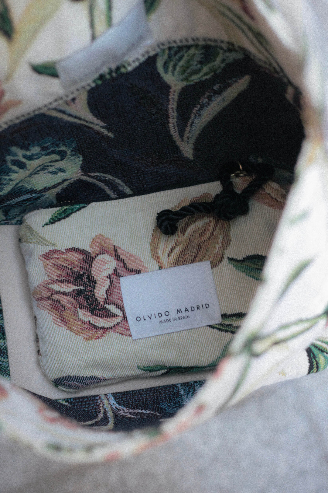 Carterita Tapiz · Tulipanes