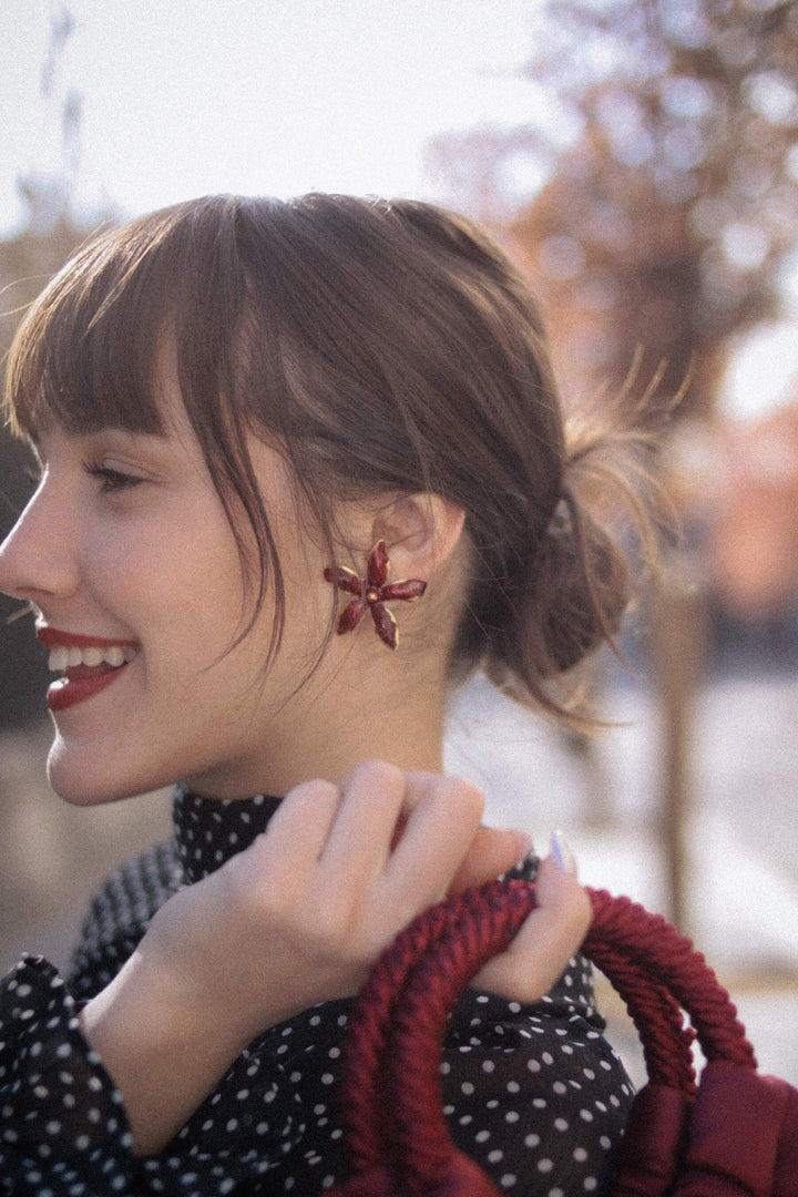 Pendientes Flor · esmalte Granate
