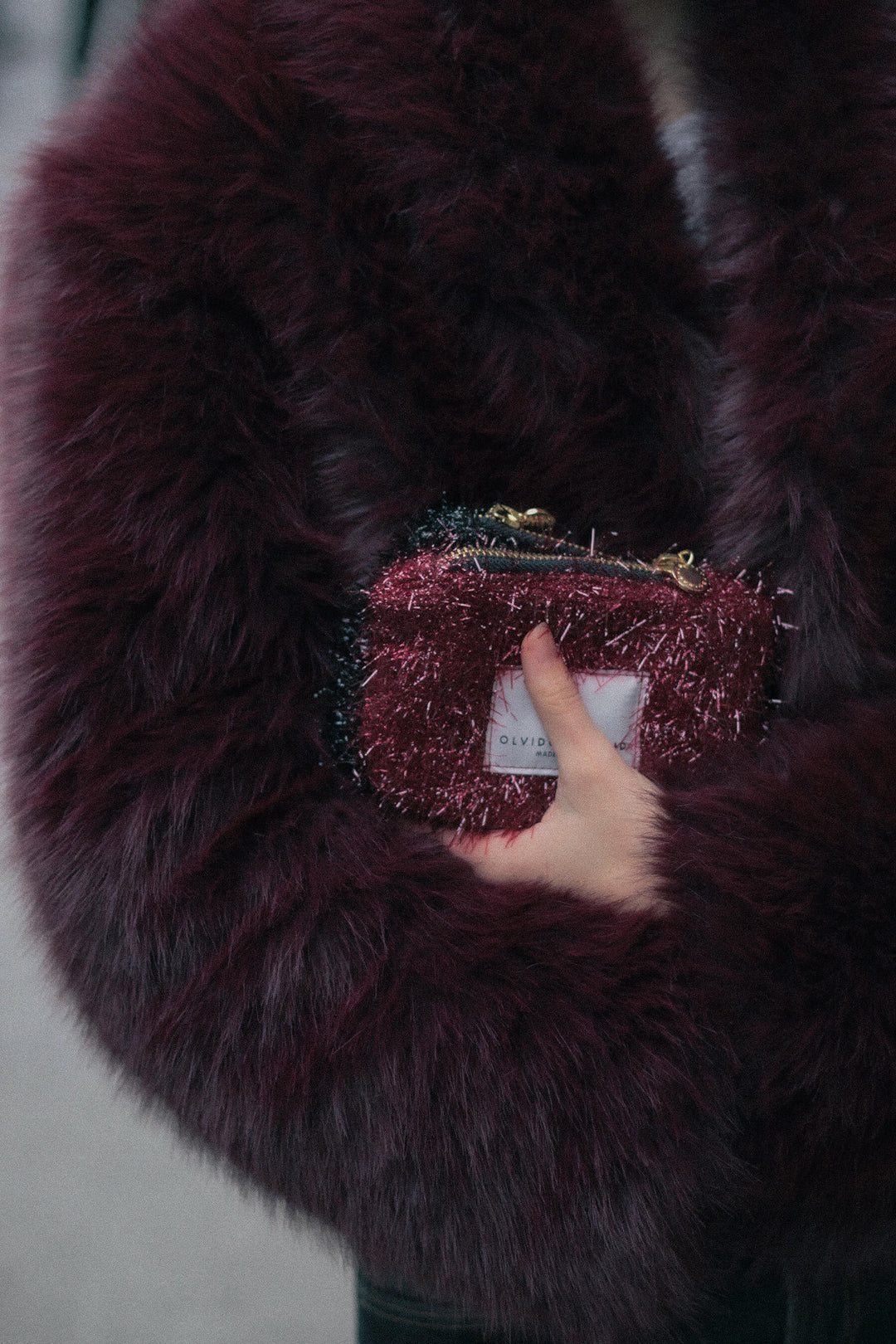 Monedero + coletero de regalo · Granate