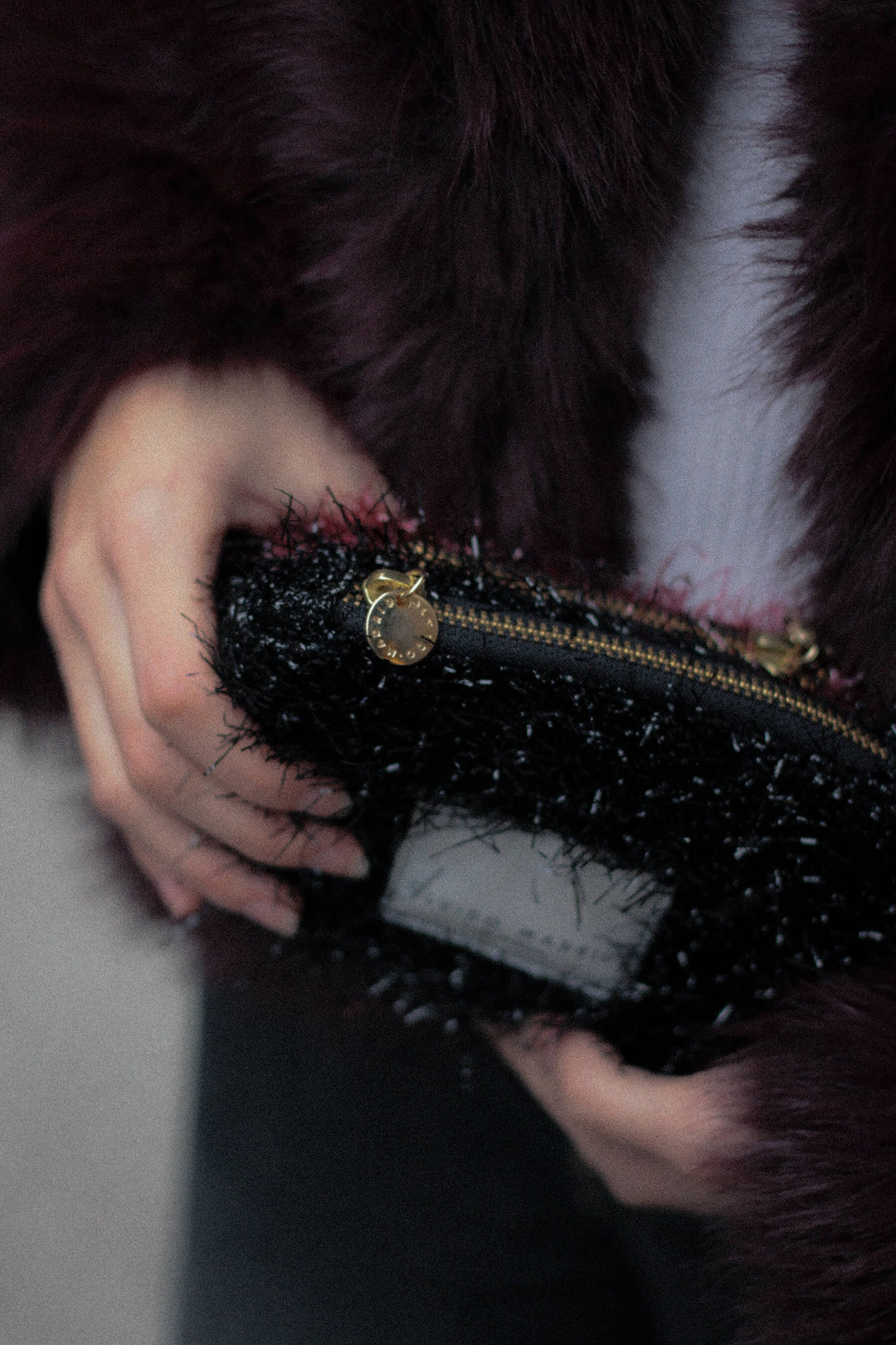 Monedero + coletero de regalo · Negro