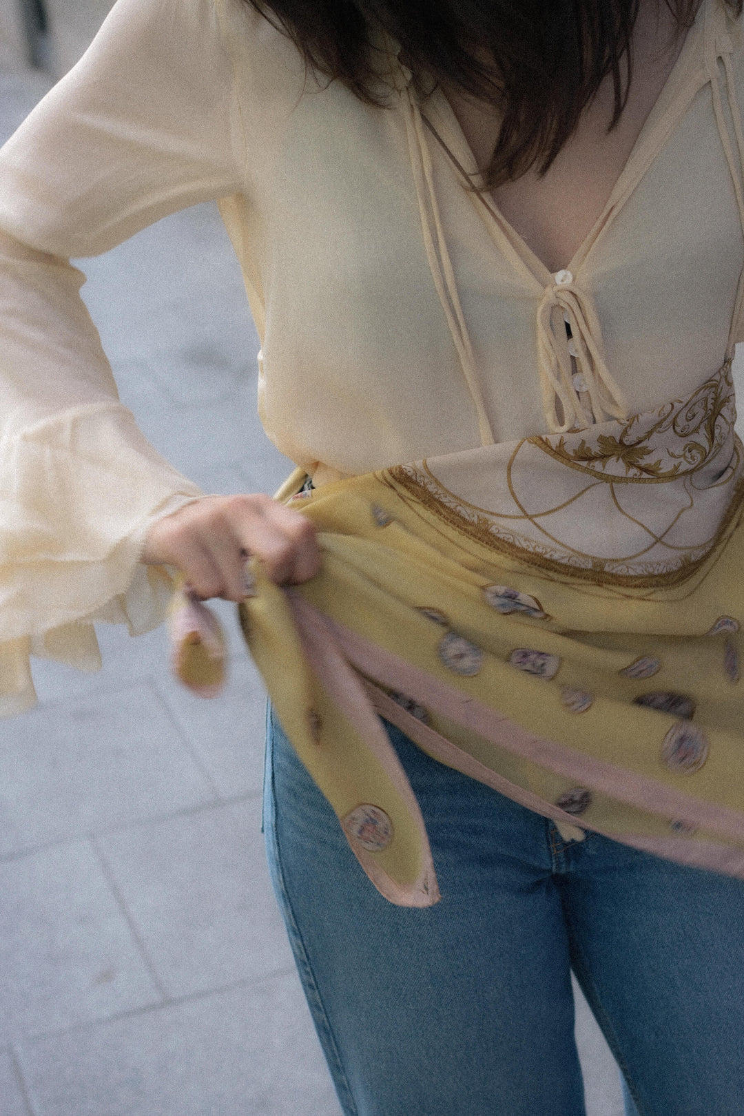 Pañuelo vintage · Amarillo y rosita