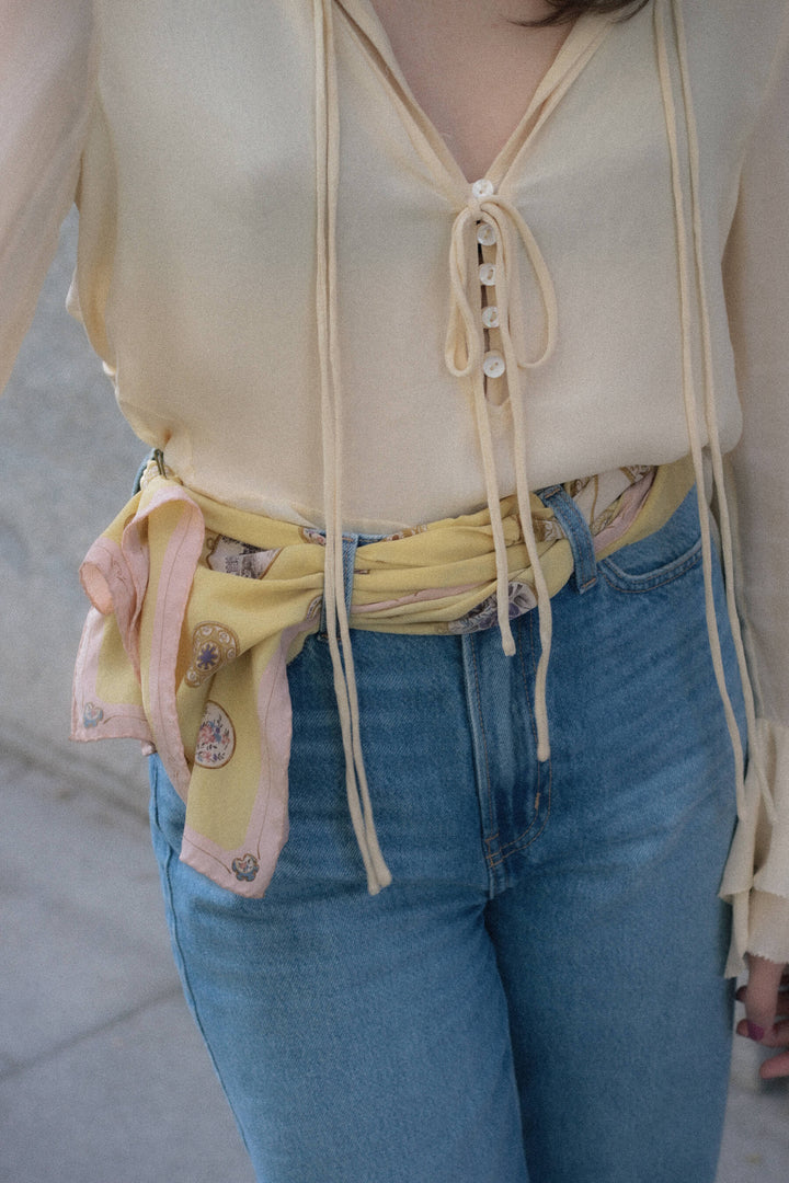 Pañuelo vintage · Amarillo y rosita