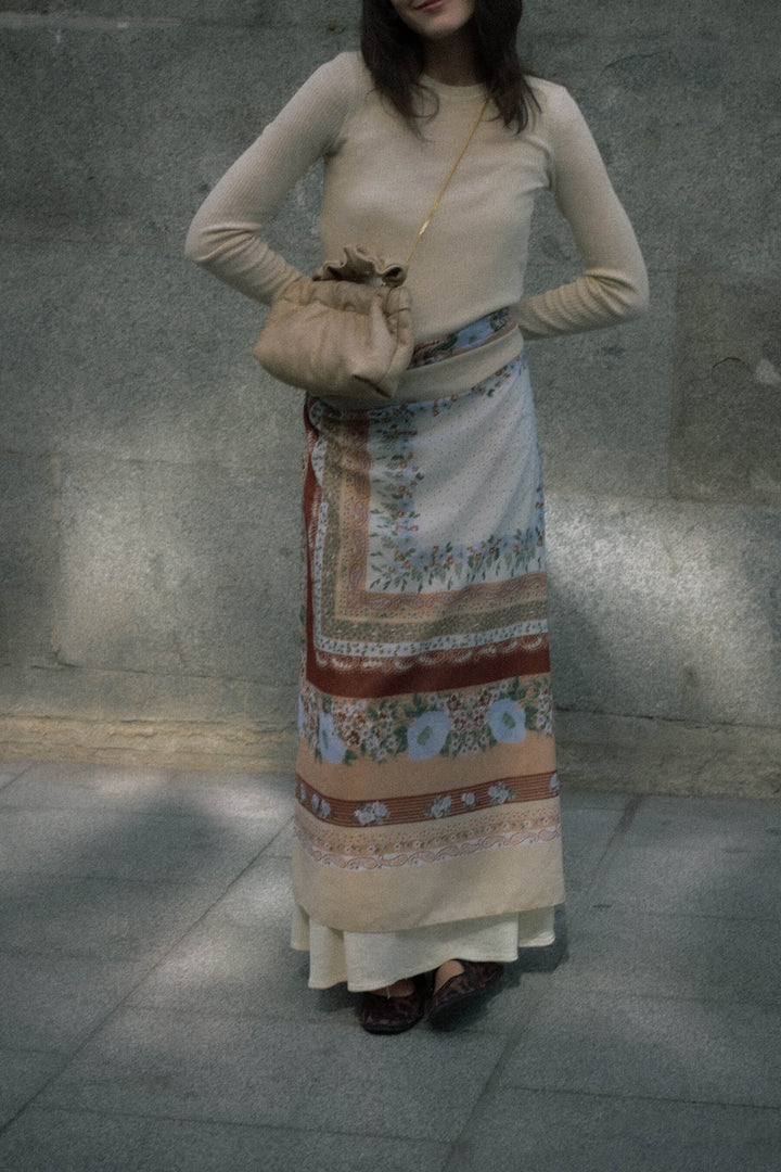 Pañuelo de gasa · Paisley & flores