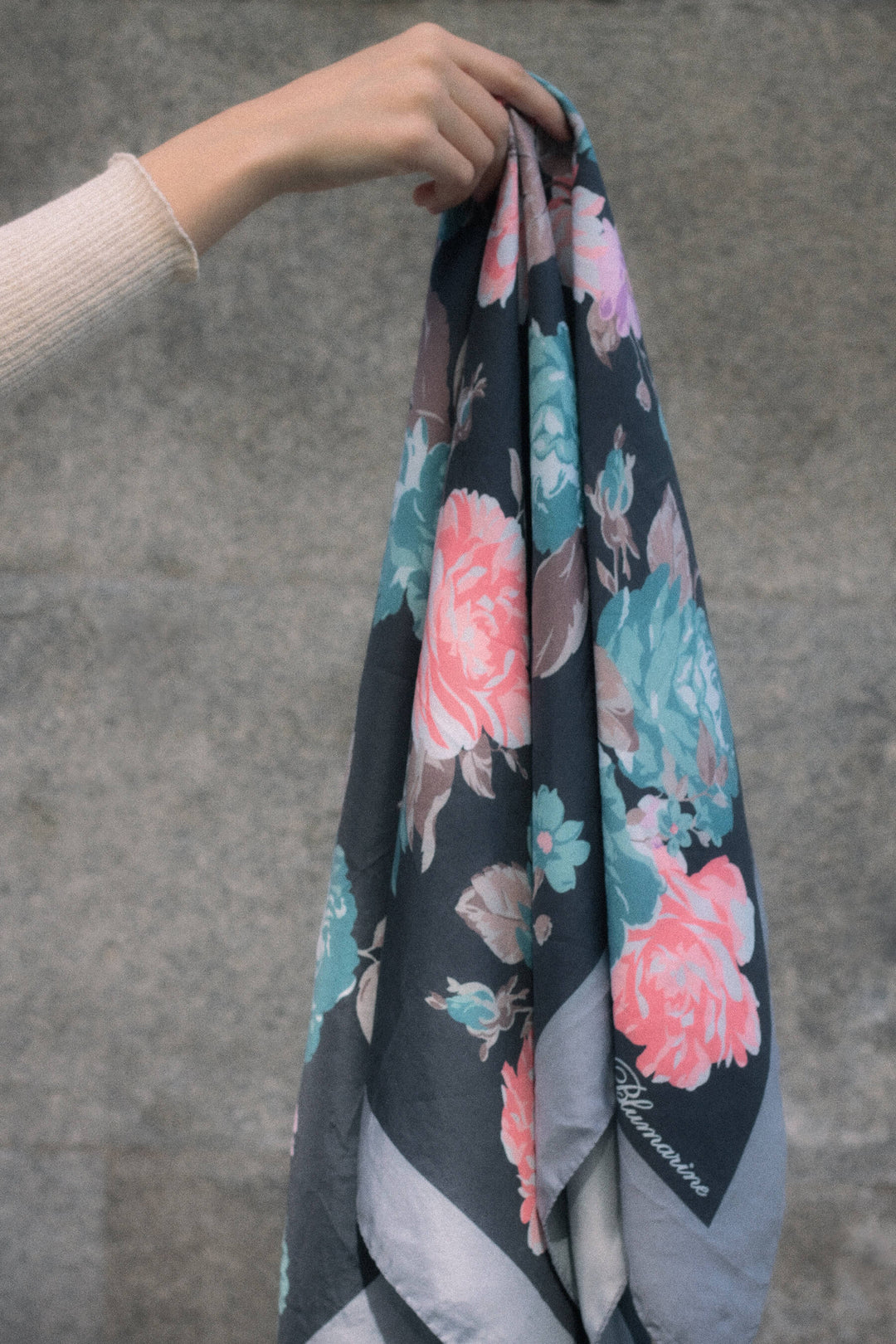 Pañuelo de seda · Blumarine