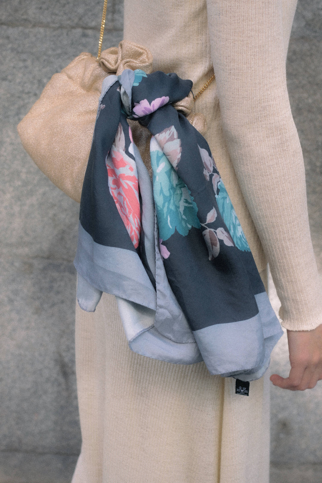 Pañuelo de seda · Blumarine