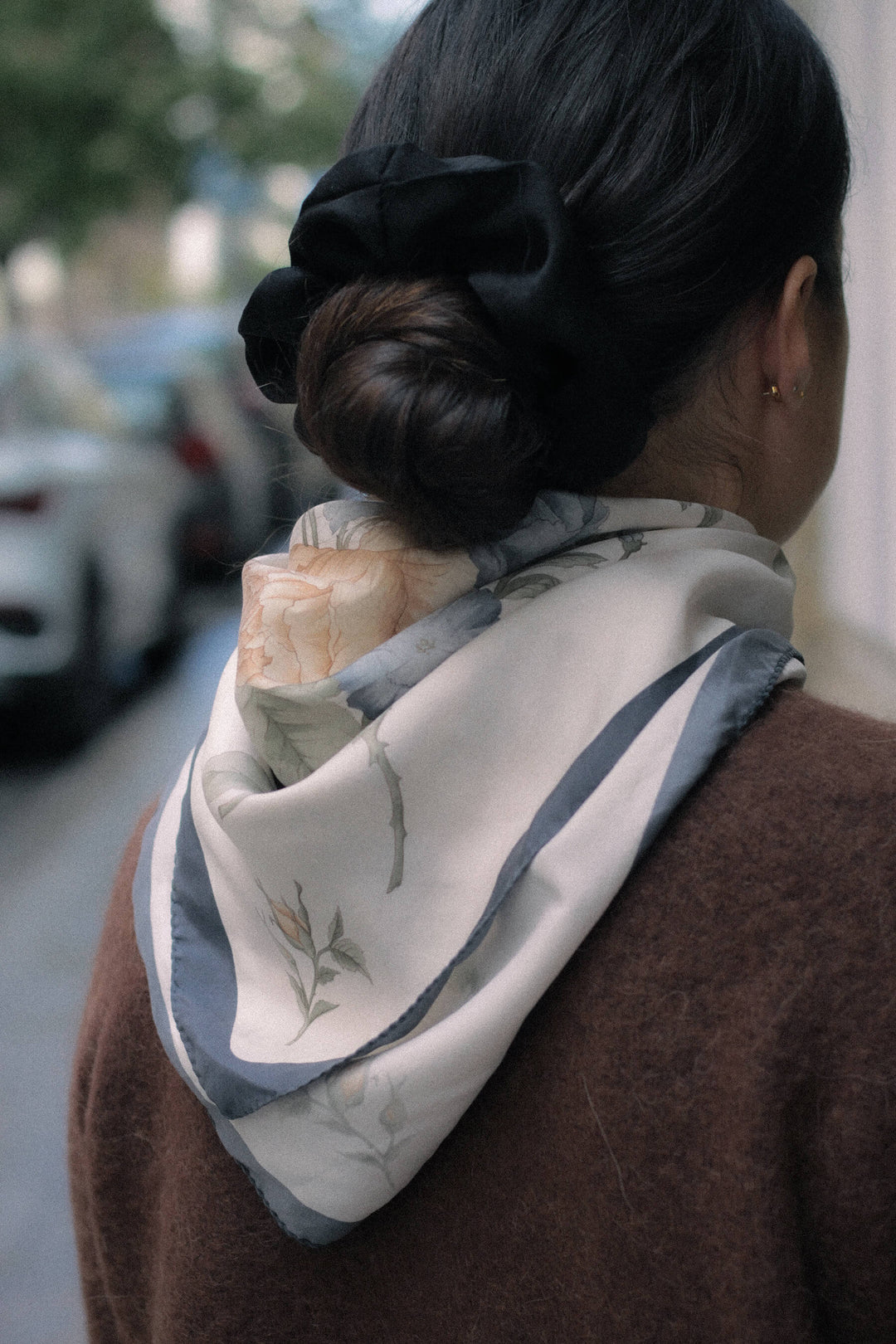 Pañuelo de seda · Rosas