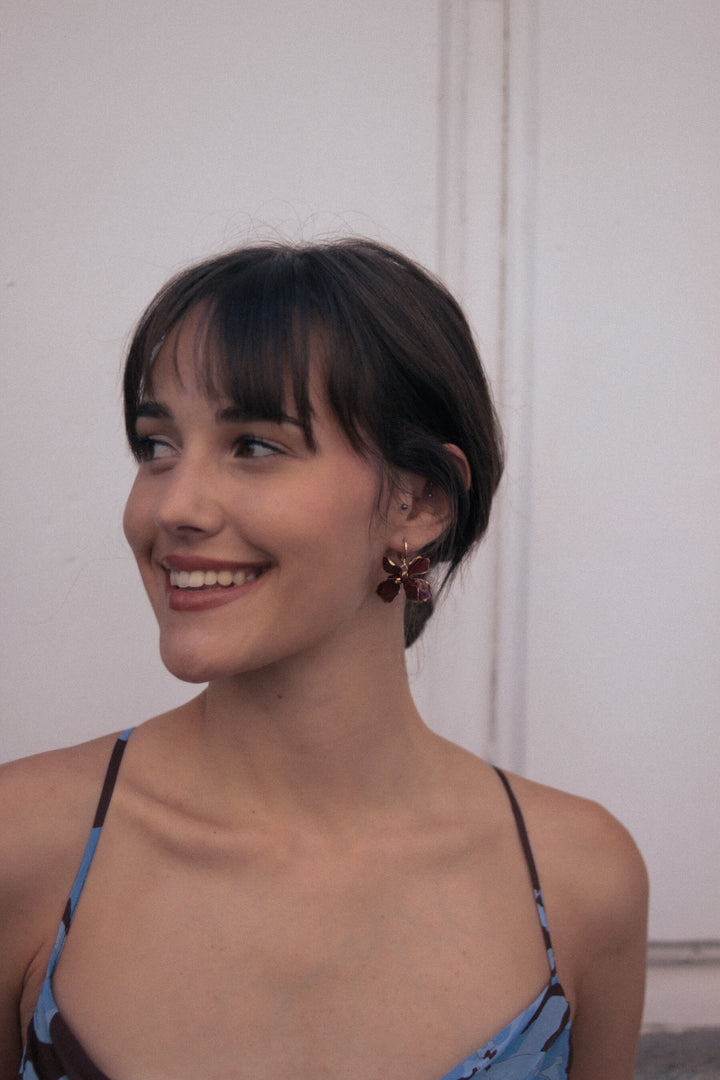 Pendientes Fiorela · Esmalte Granate