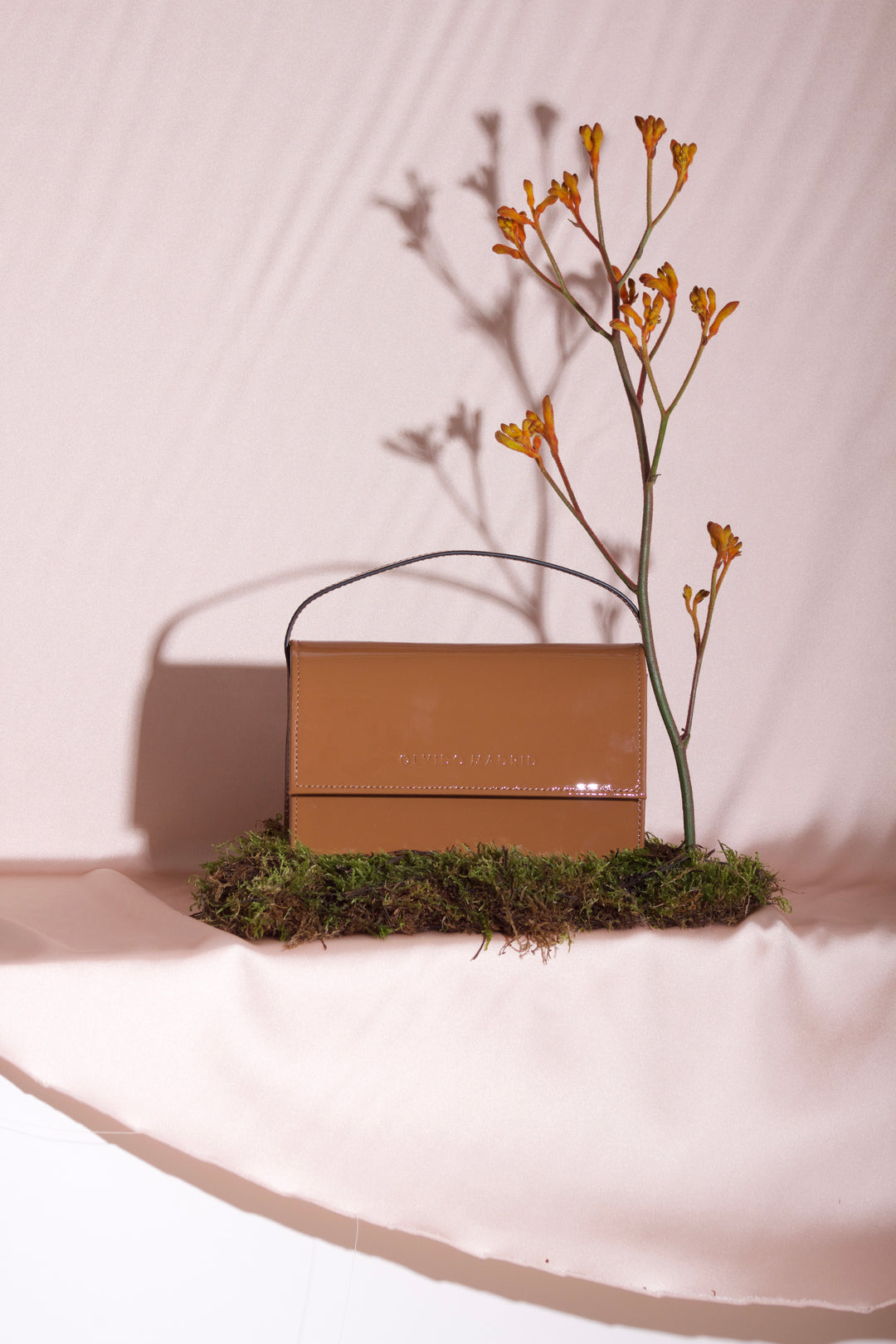 Bolso Celia · Charol Caramelo