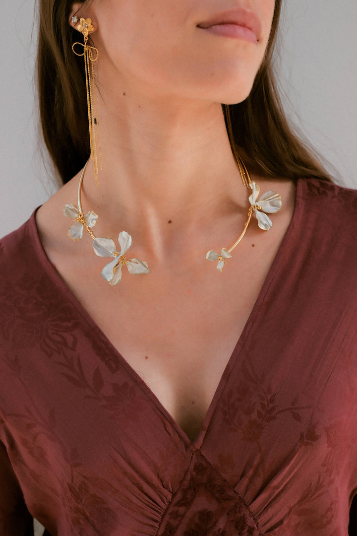 Choker Fiorela · Esmalte Nácar