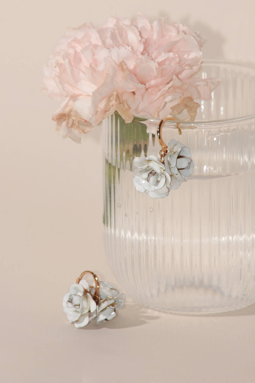 Pendientes Lili · Flores Blancas