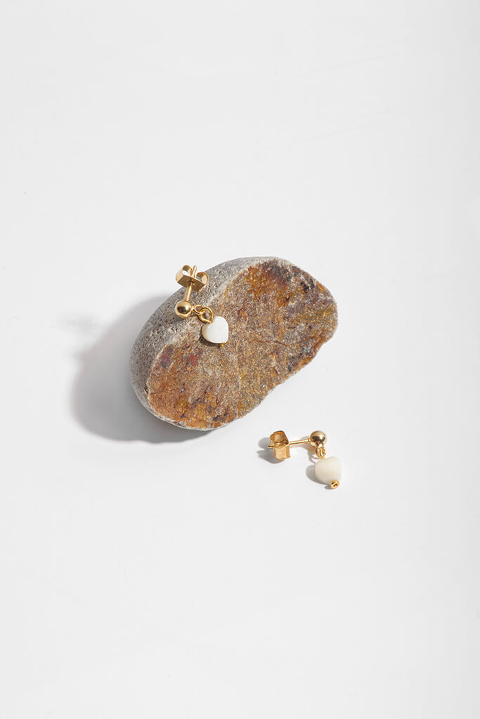 Pendientes Love · Corazones de Nácar